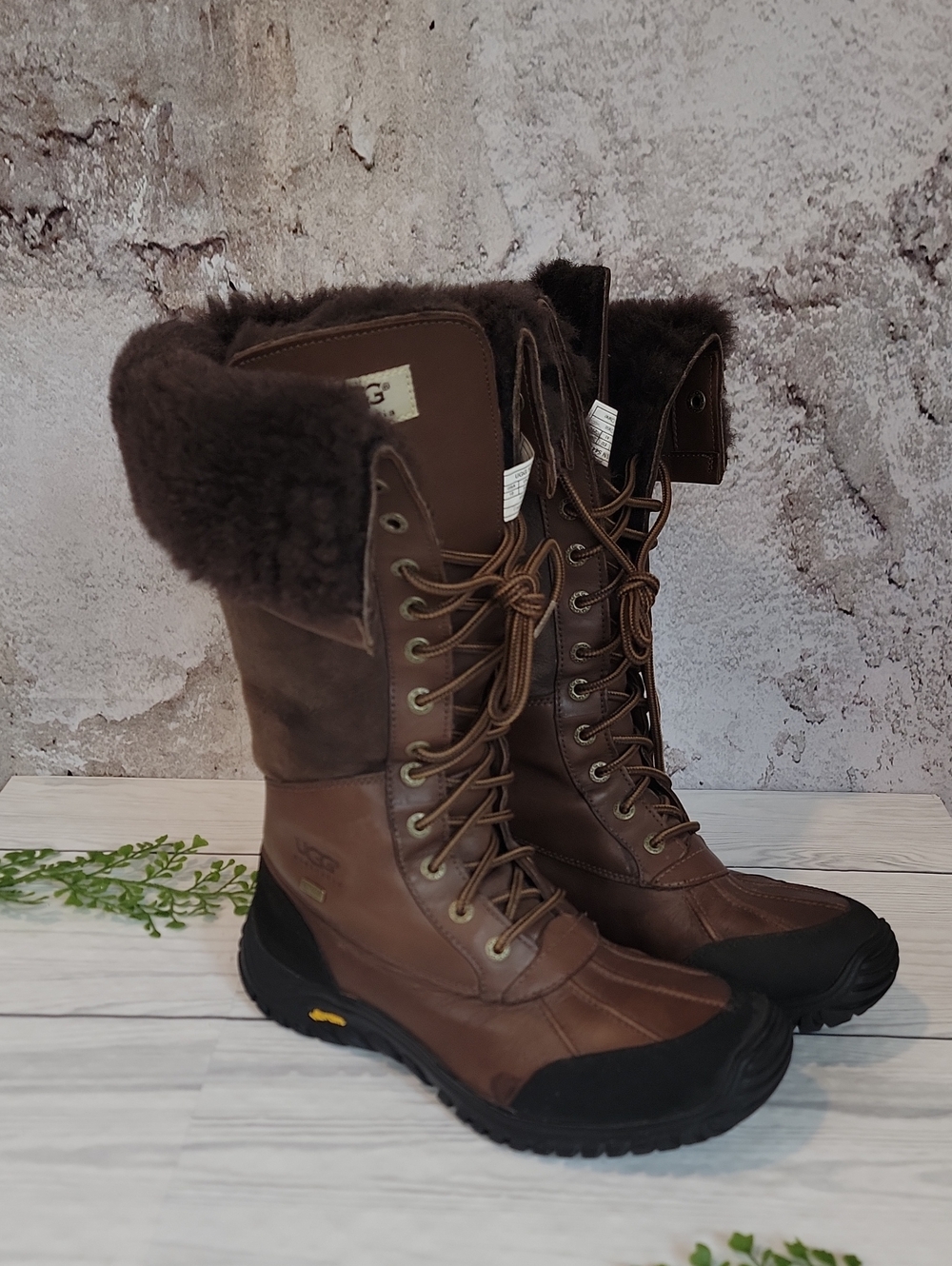 UGG Adirondak Dark Brown Lace-Up Fur Cuff Waterproof Winter Tall Boots Womens 10